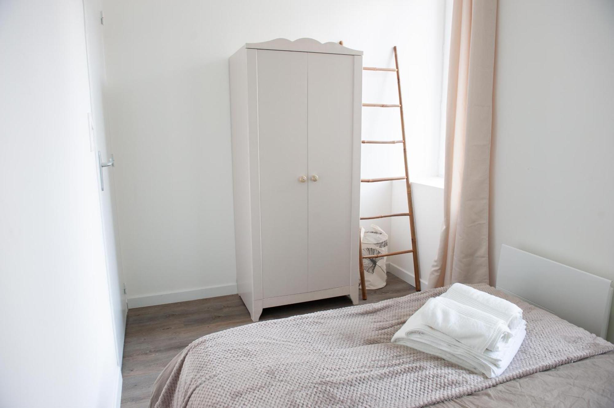 Immeuble De 3 Appartements Avec Cour Interieure Brest Phòng bức ảnh